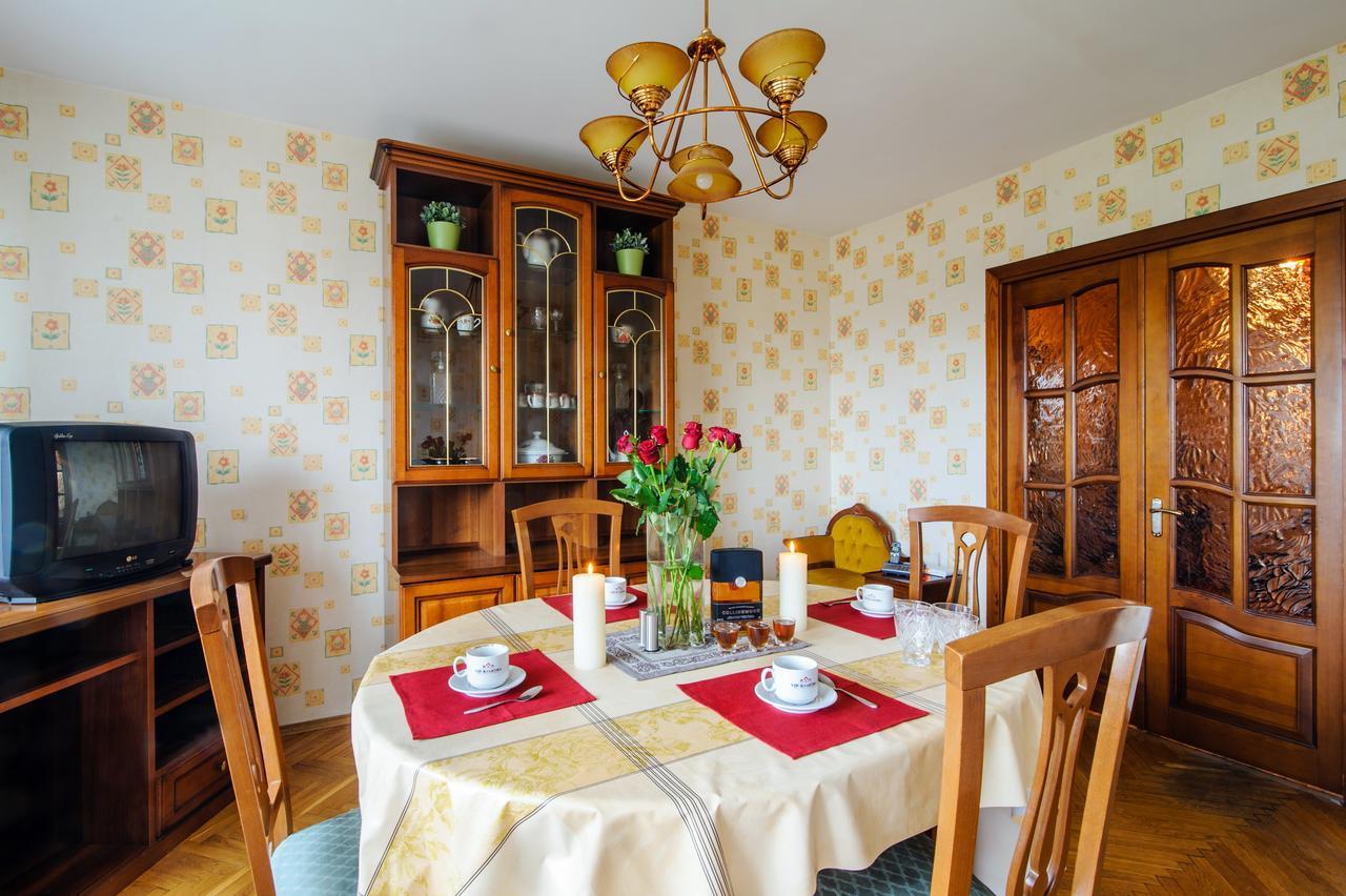 Хостел Rooms for rent in the Mayakov Минск Экстерьер фото