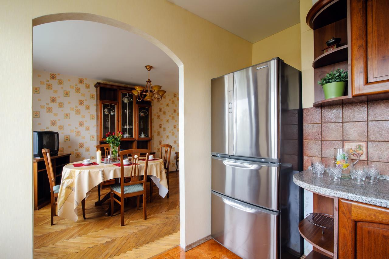 Хостел Rooms for rent in the Mayakov Минск Экстерьер фото