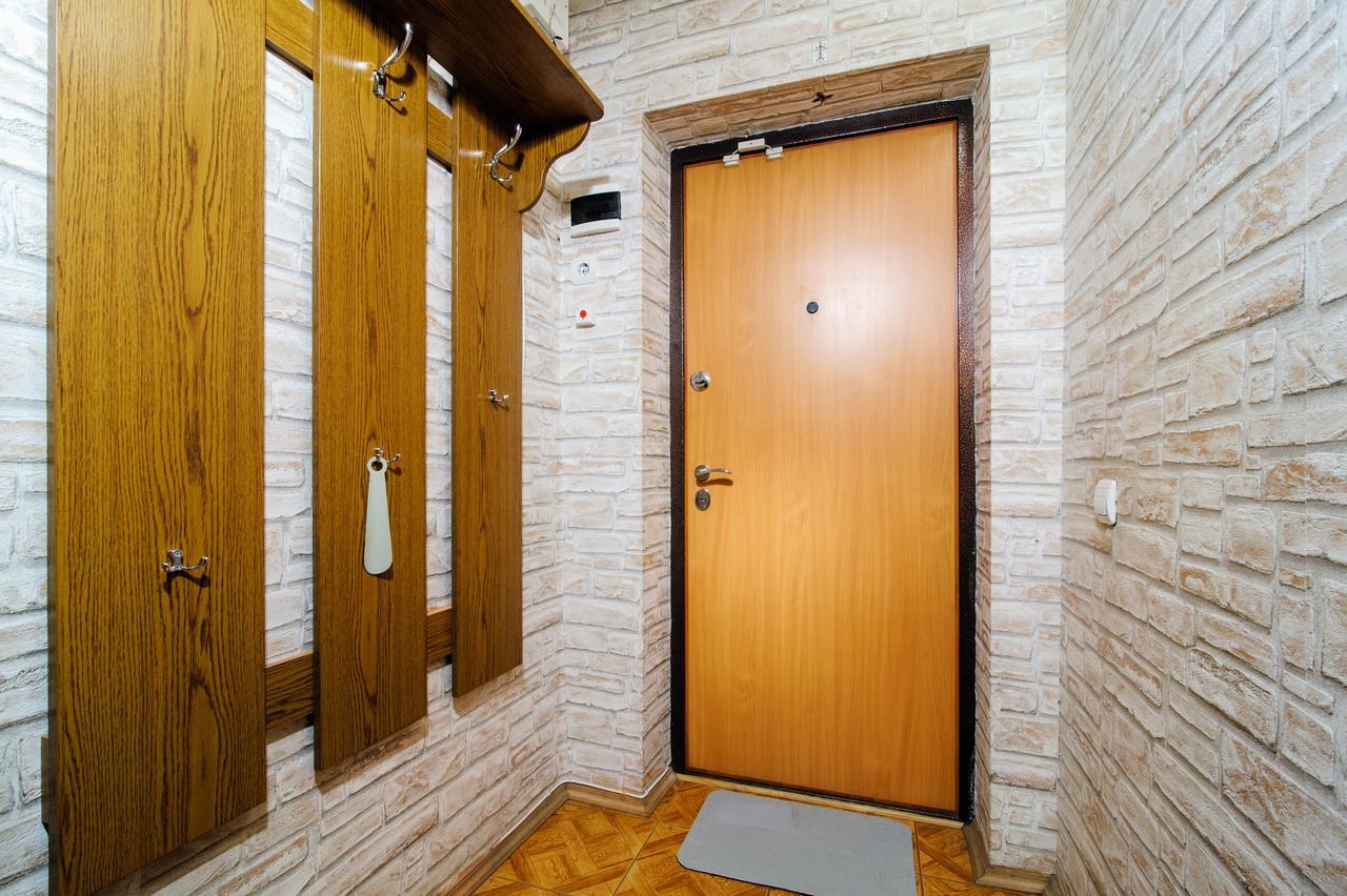 Хостел Rooms for rent in the Mayakov Минск Экстерьер фото