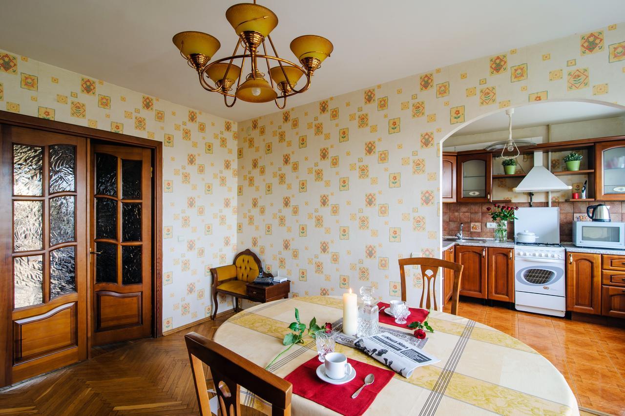 Хостел Rooms for rent in the Mayakov Минск Экстерьер фото