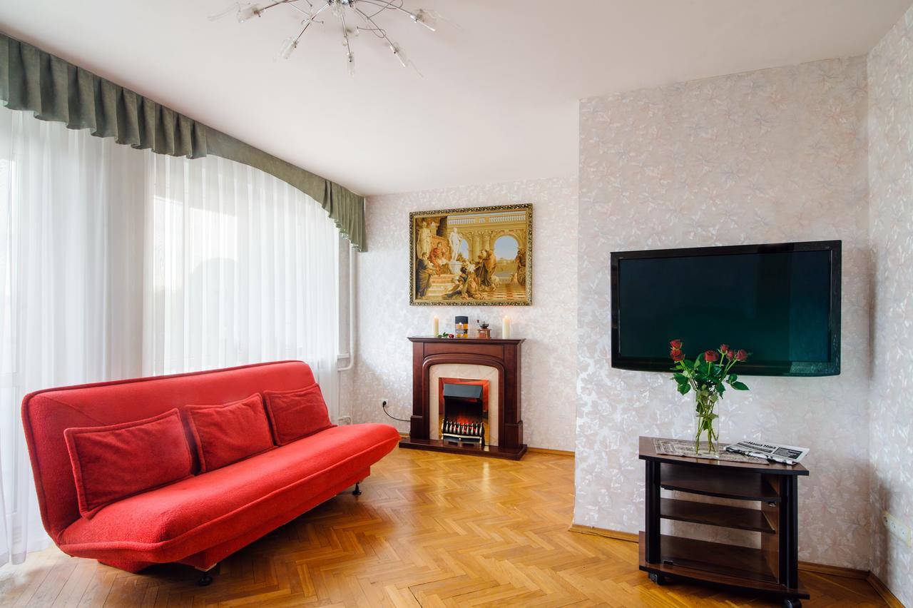 Хостел Rooms for rent in the Mayakov Минск Экстерьер фото